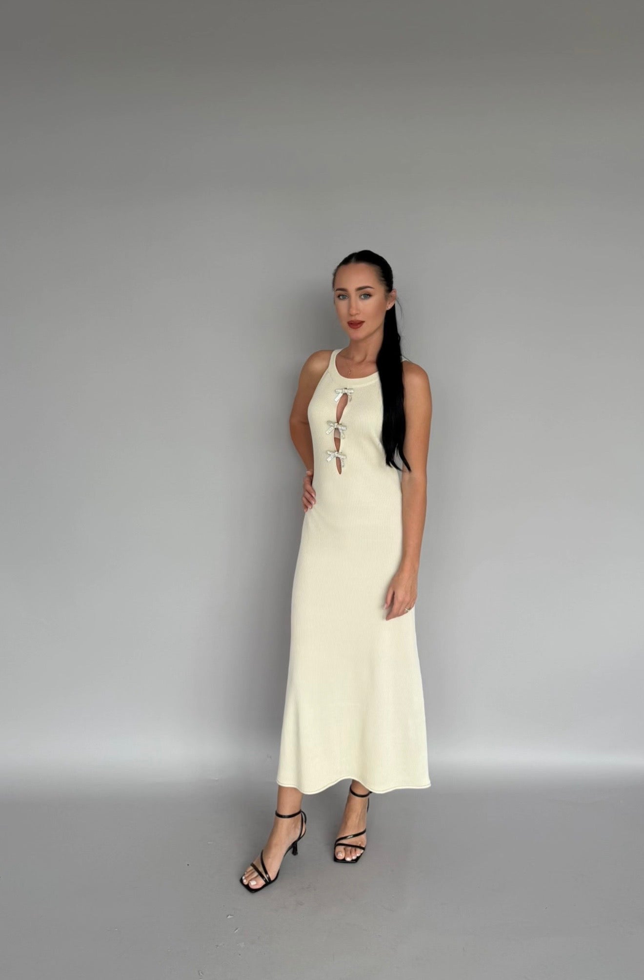 Rochie crem din tricot cu fundițe detasabile