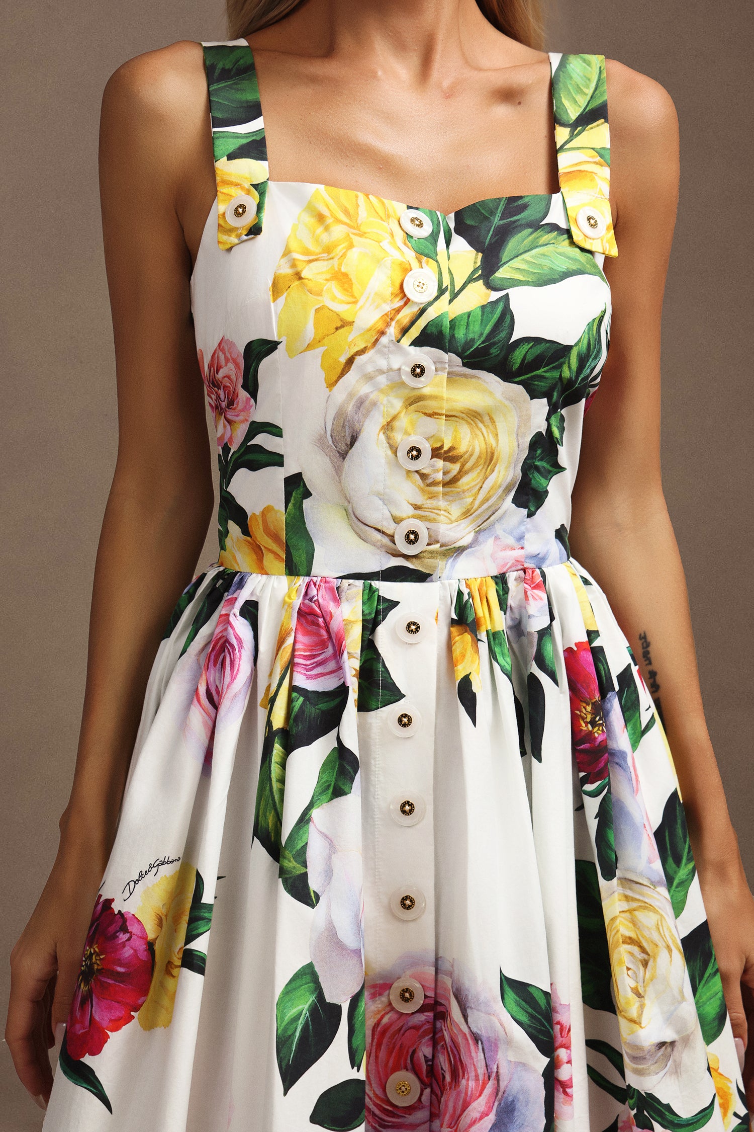 Rochie midi albă cu imprimeu floral Magda