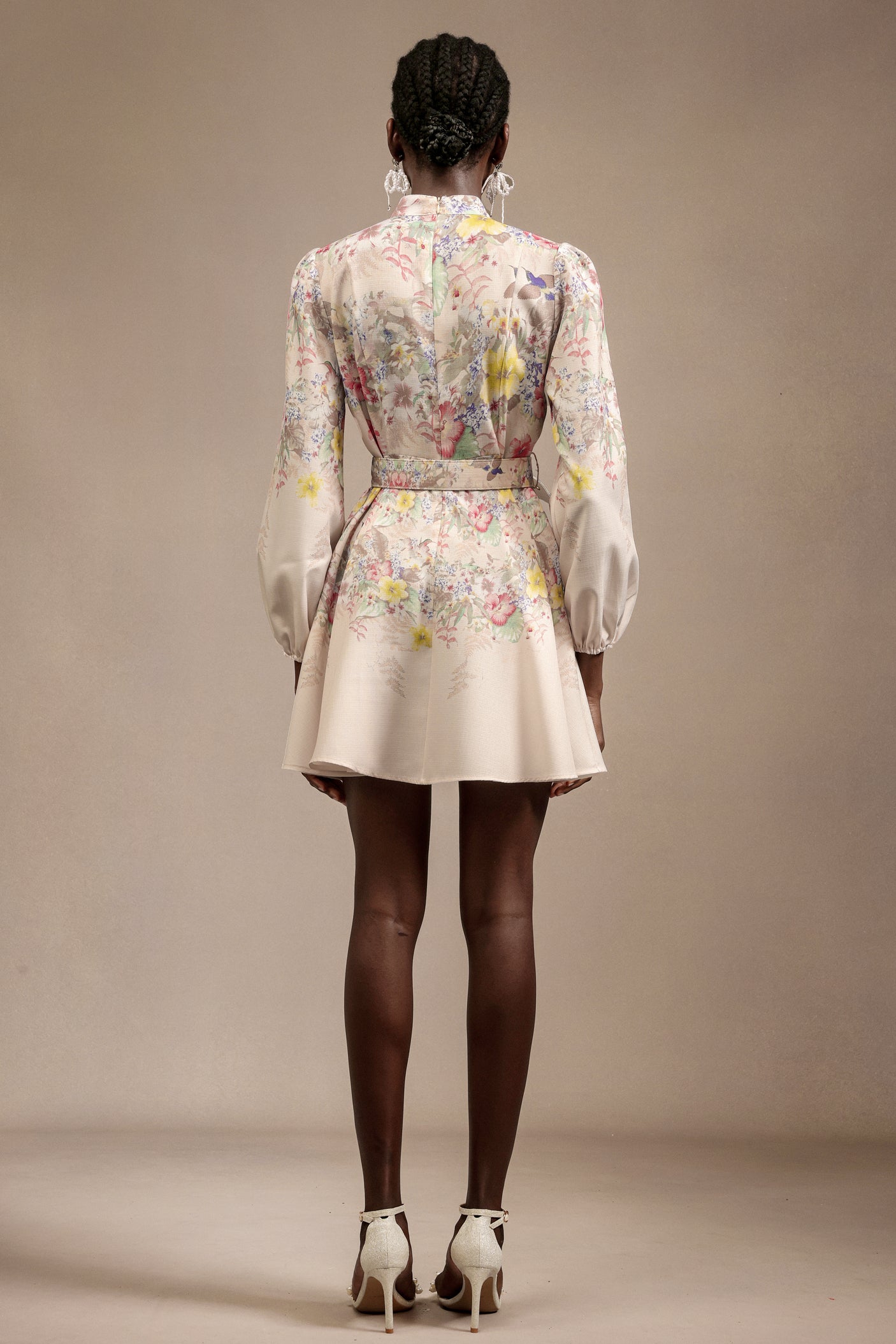 Rochie scurtă florală cu mâneci lungi Begonia