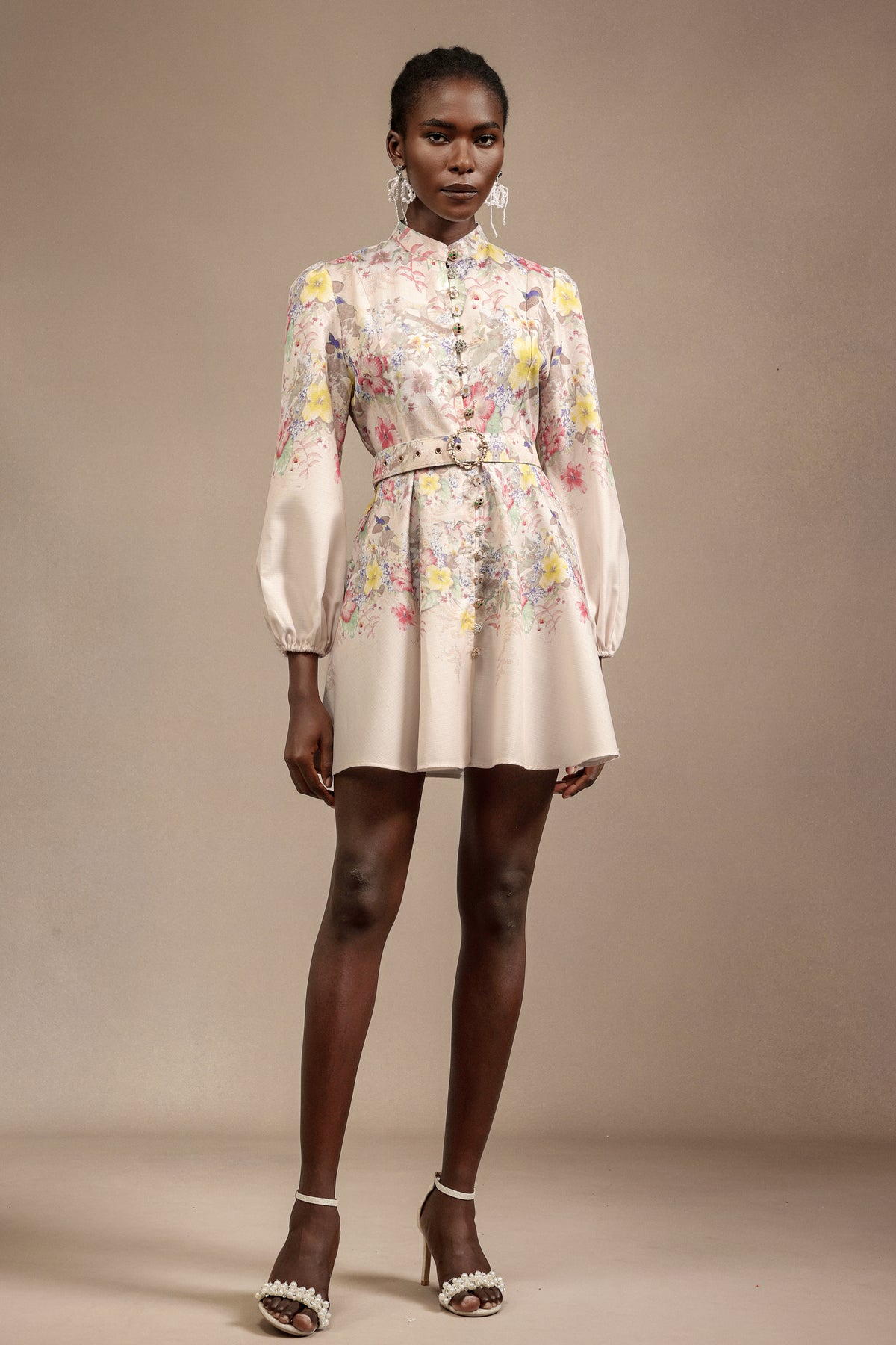 Rochie scurtă florală cu mâneci lungi Begonia