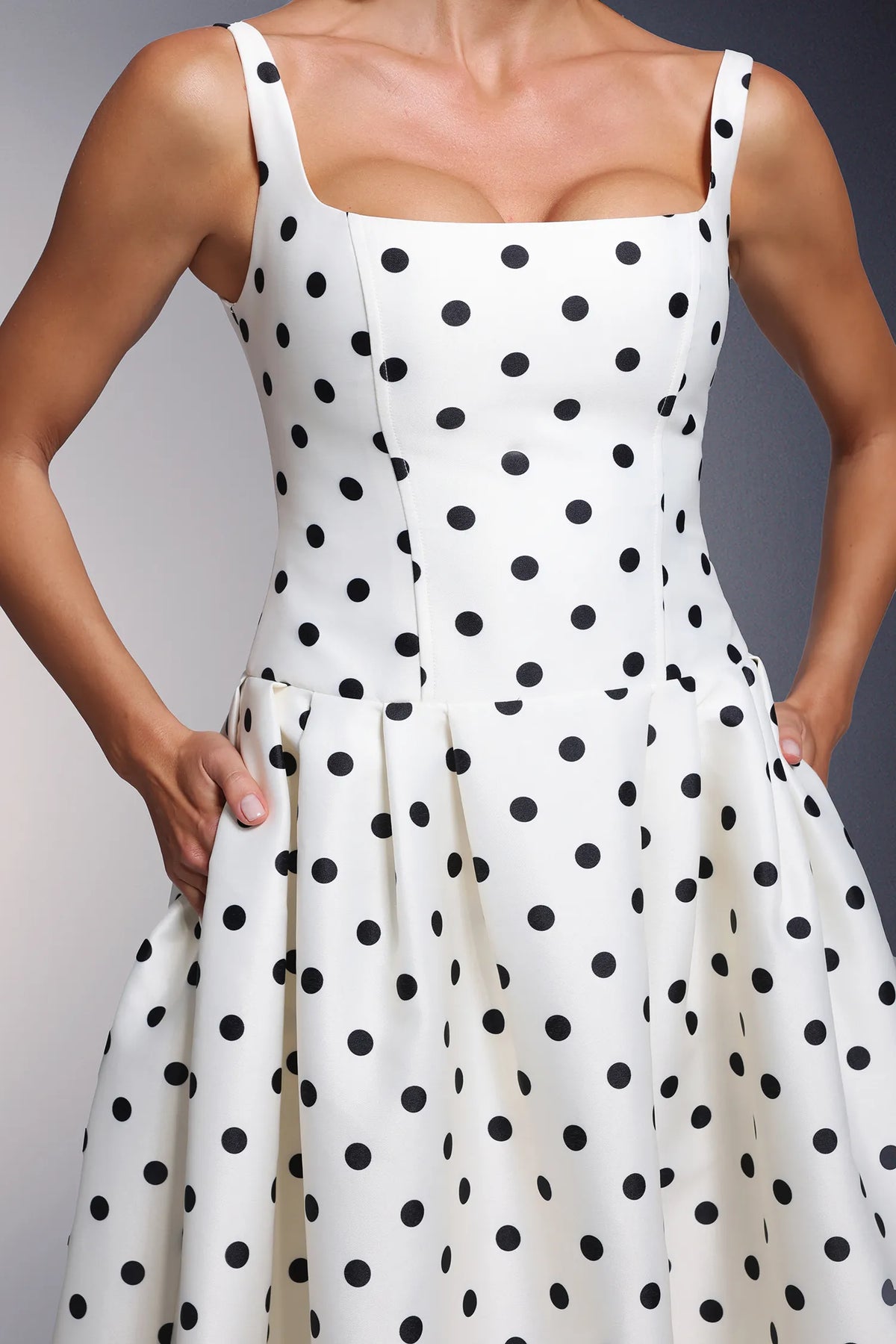 Rochie midi albă cu buline negre Scarlett