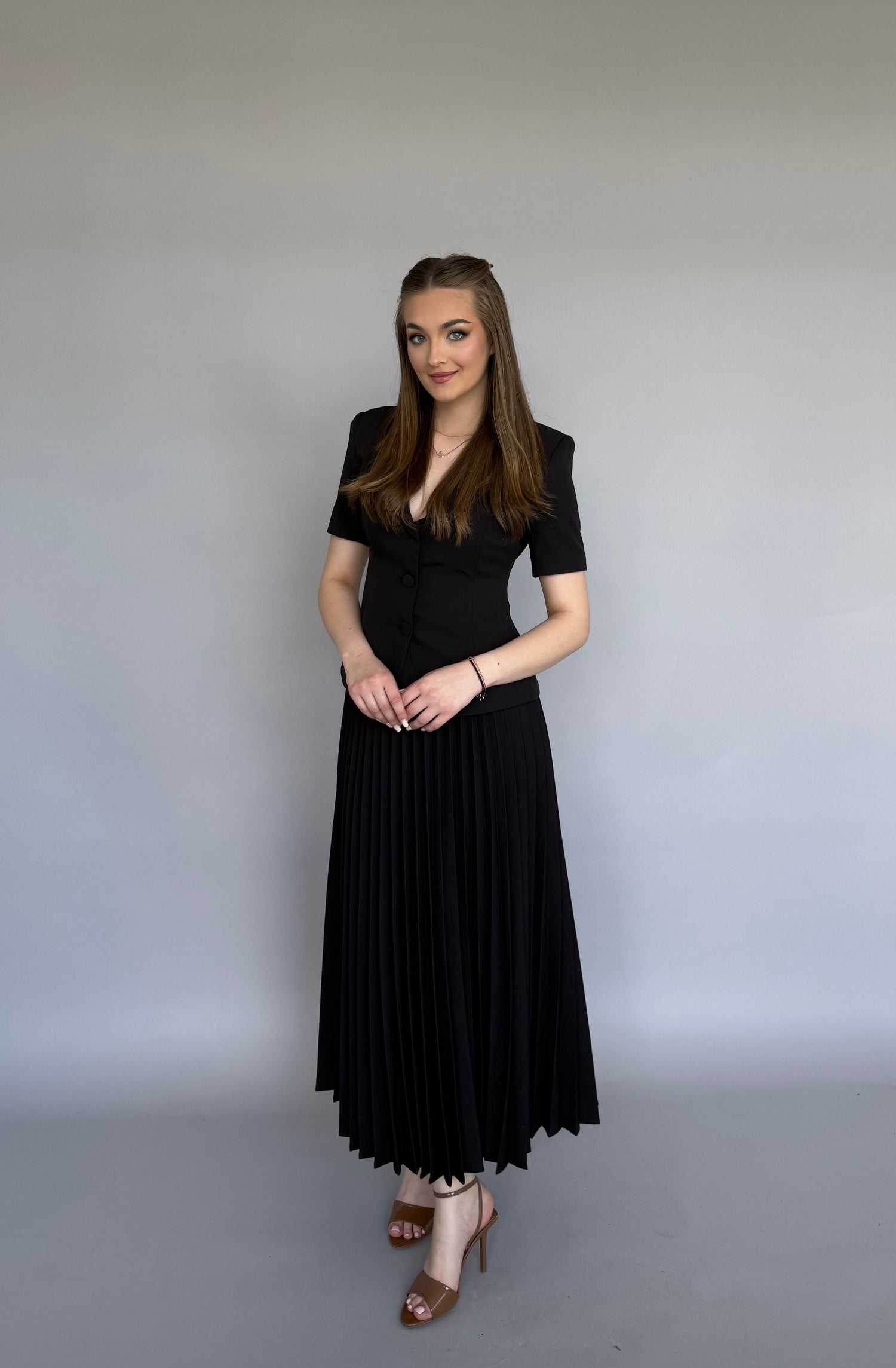 Costum Negru Iris