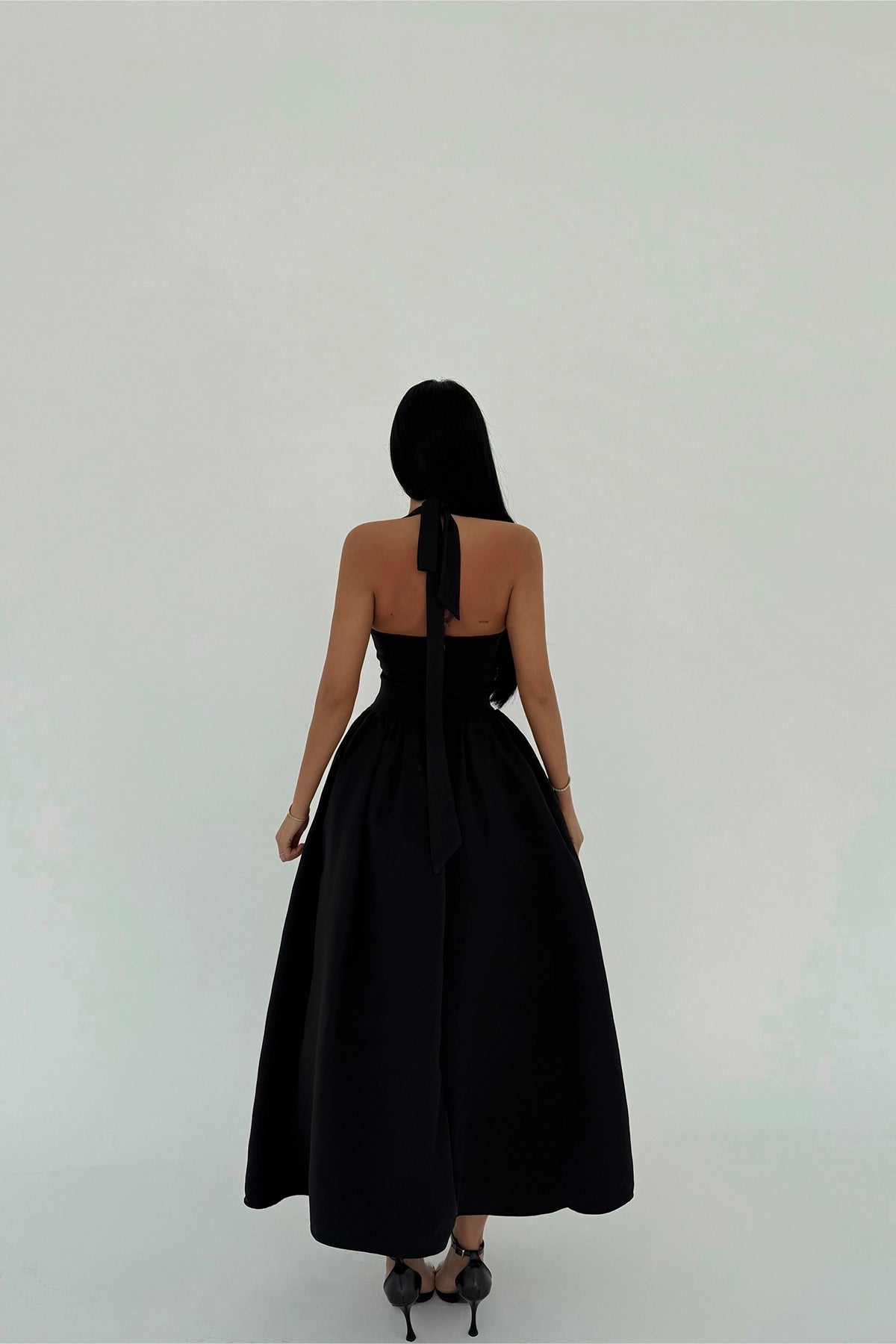 Rochie midi neagră cu spate gol și fundă Midnight Bow