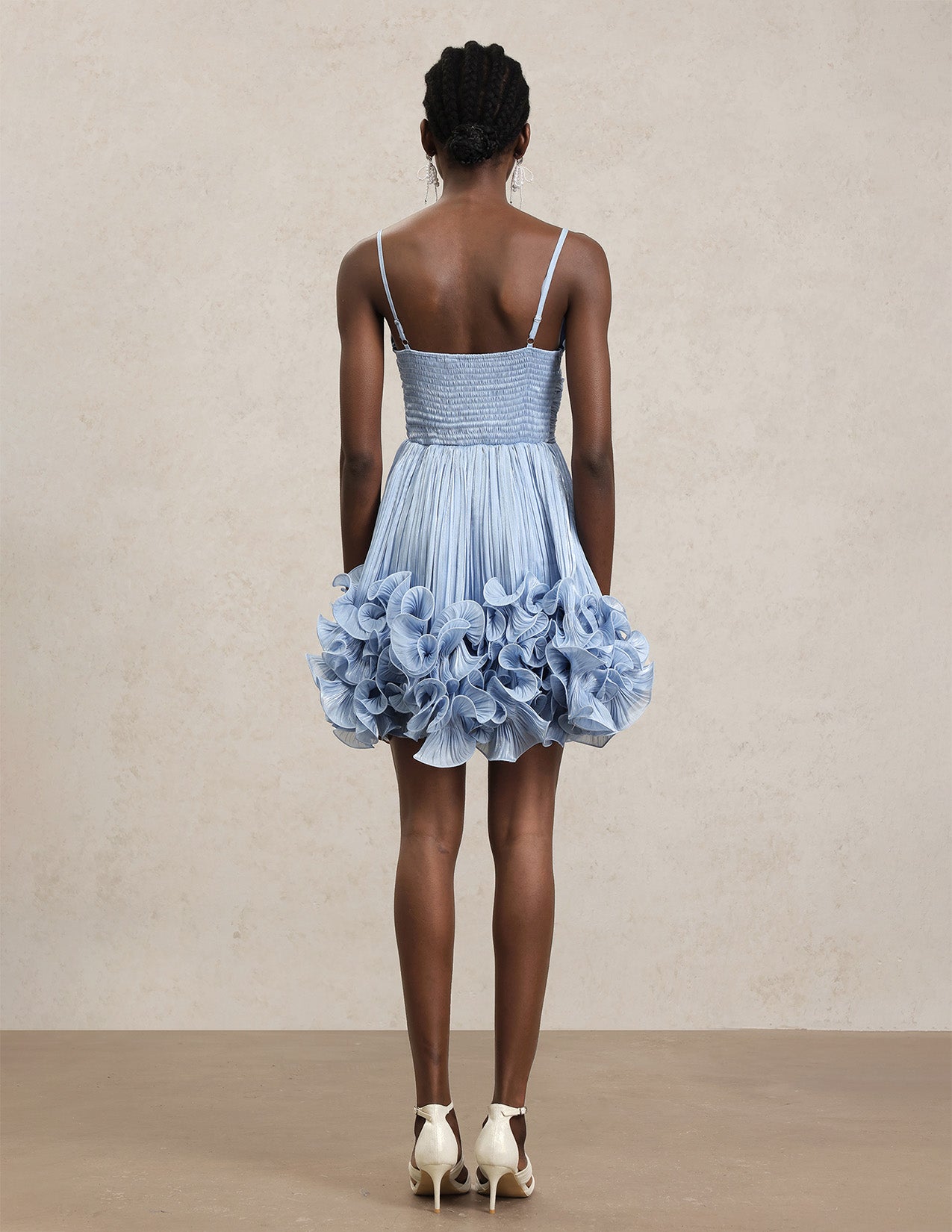 Rochie scurtă albastră cu aplicații florale Mireya