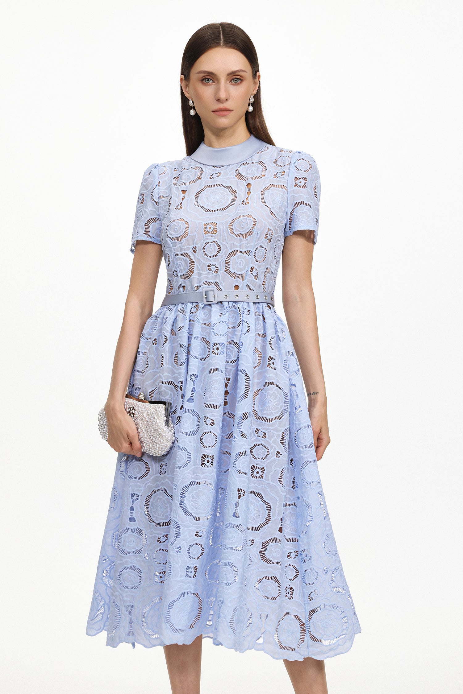 Rochie midi elegantă Eliana albastrǎ din dantelă florală