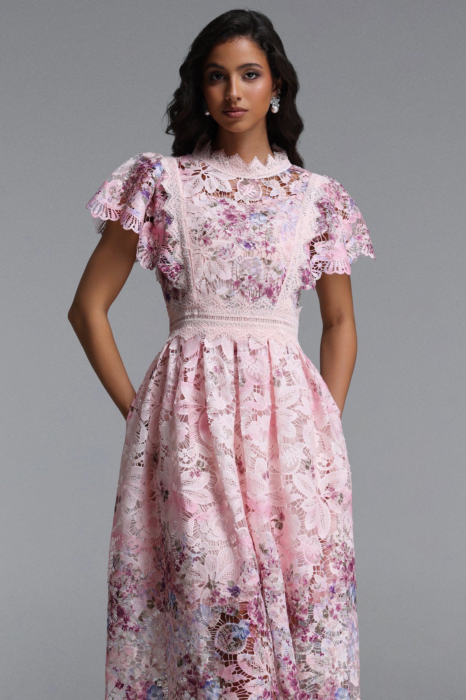 Rochie midi elegantă Melody roz florală din dantelă