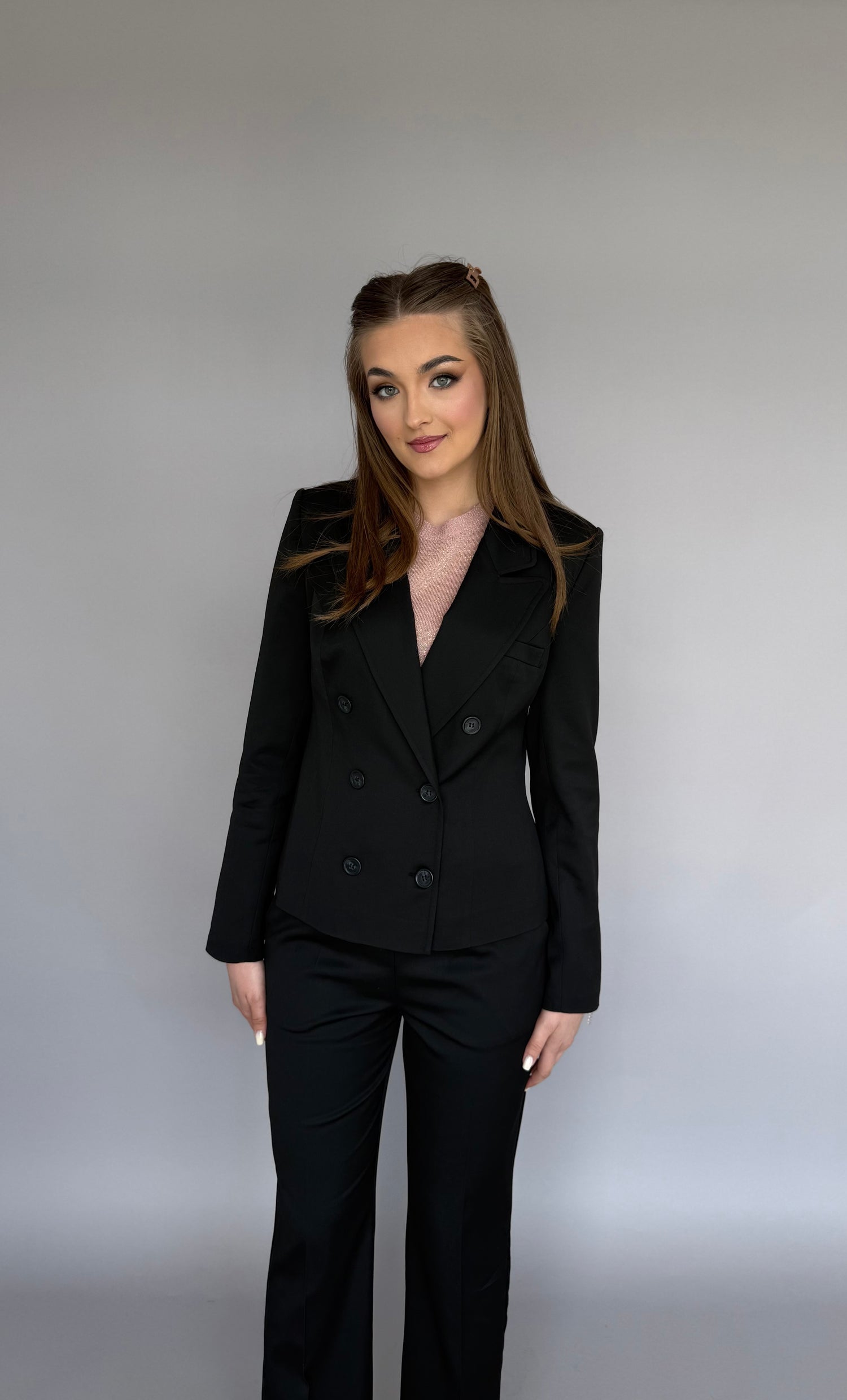 Costum Black Camelia