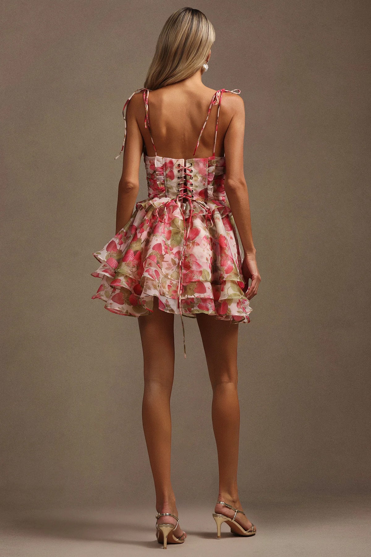 2025.04.17-olya14990