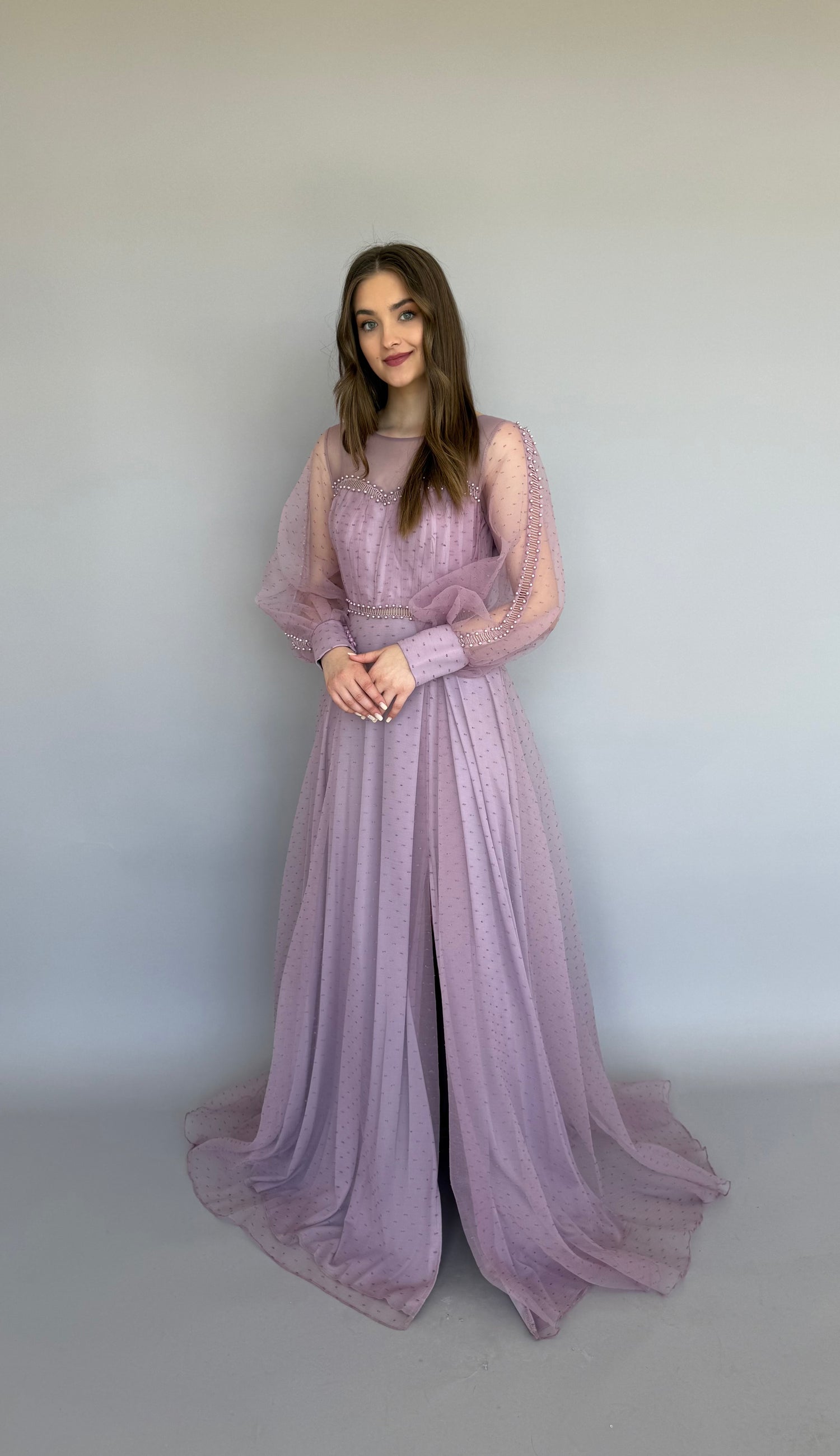 Rochie lungă Sofia mov de seară cu șliț și talie accentuată