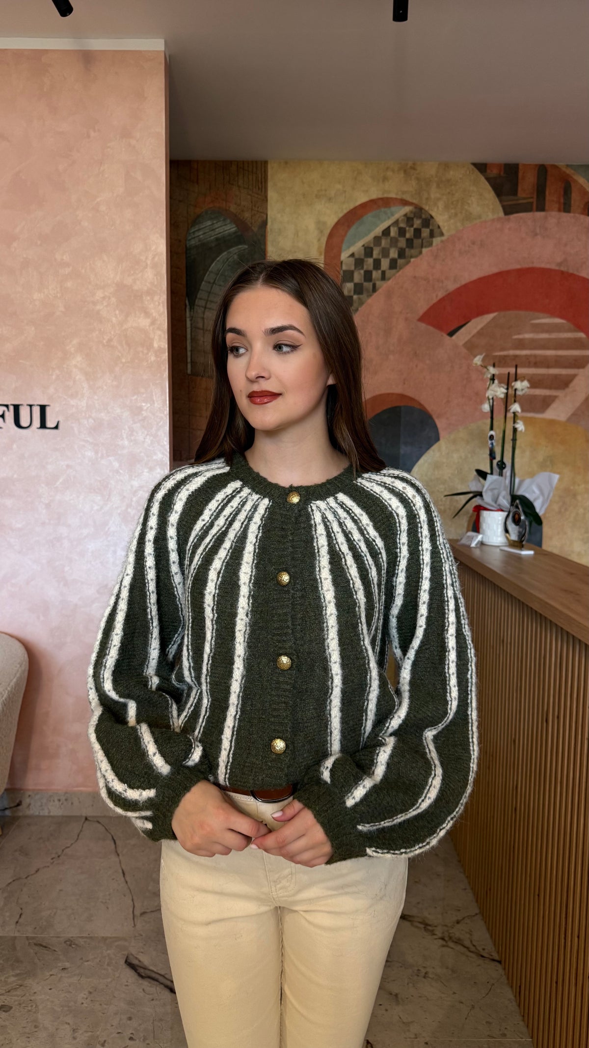 Cardigan tricotat verde Aviana cu dungi verticale și nasturi aurii