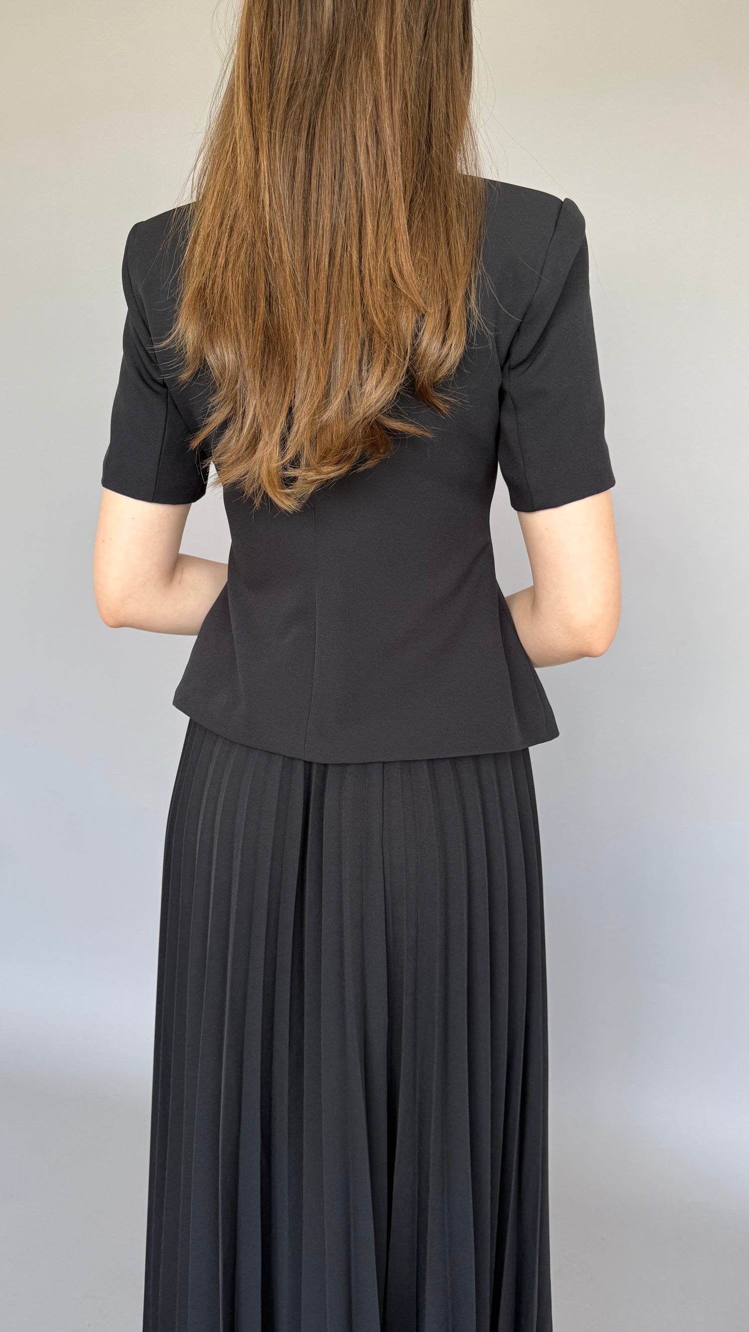 Costum Negru Iris